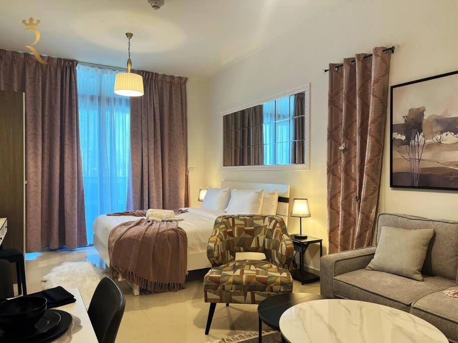 Escape In Al Reem Oasis Euphoria Abu Dhabi