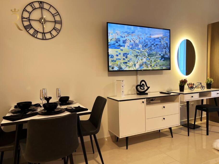 Escape In Al Reem Oasis Euphoria Абу-Даби